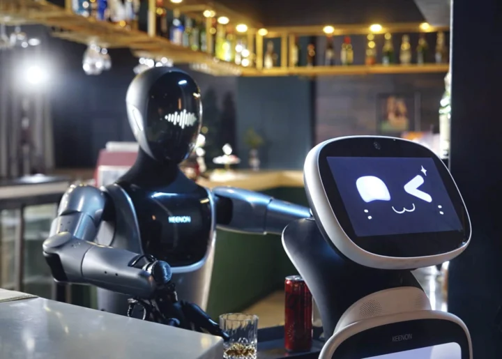 Keenon Xman R1 Humanoide Roboter Vernetzt